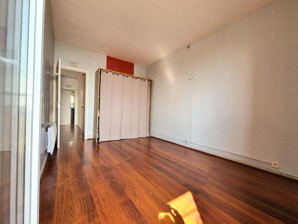 LOCATION d'un appartement F3 (60 m²) à BASTIA