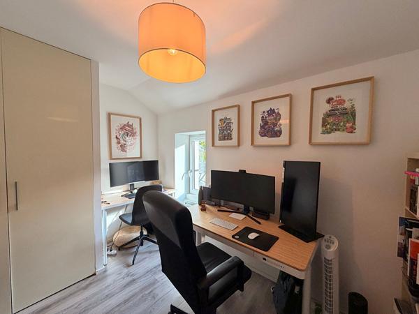 Quartier Chantenay: Appartement T3 récent  au 2 ème et dernier étage  avec cave et jardin commun