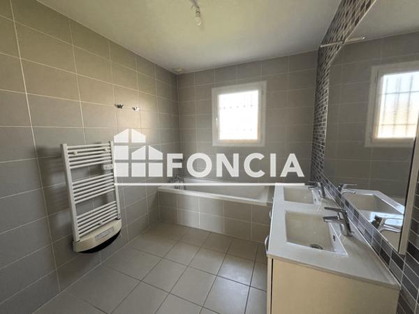 Location Maison 5 pièces 116.94 m² - CHEMIN LAS TACHOUERES Bougarber 64230