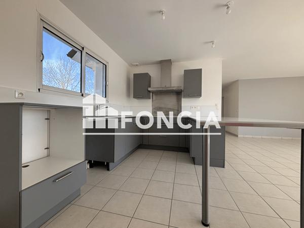 Location Maison 5 pièces 116.94 m² - CHEMIN LAS TACHOUERES Bougarber 64230