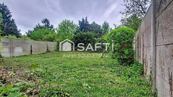 Individuelle, 4 chambres, 400 m2 de terrain, dependance...