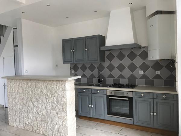 LAVAL, maison de ville T3 de 67 m²