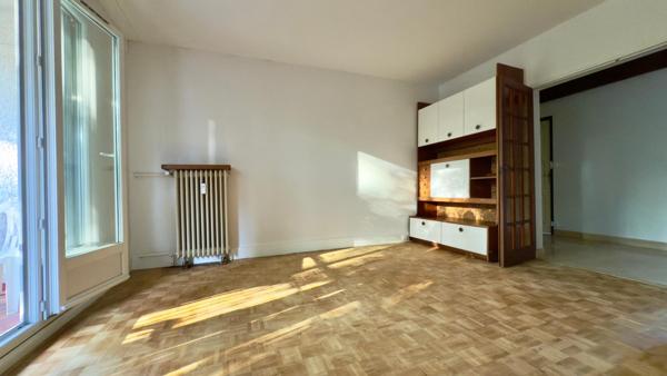 Appartement à JOUARS-PONTCHARTRAIN, 78760 - 4 pièces 79m²