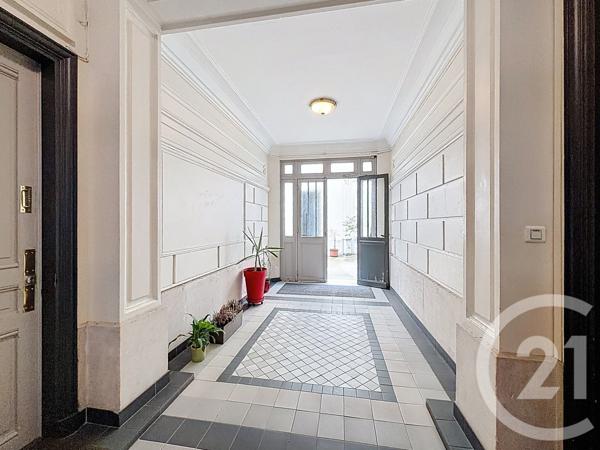 Appartement F2 à vendre  2 pièces - 31,83 m2 PARIS - 75015