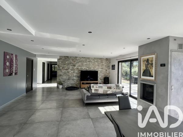 Maison à vendre 5 pièces 156 m² Saint-Zacharie