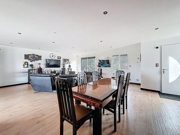 Maison plain-pied récente de 90m2 ? La Membrolle-sur-Longuenée ? Garage ? Potentiel d"aménagement !