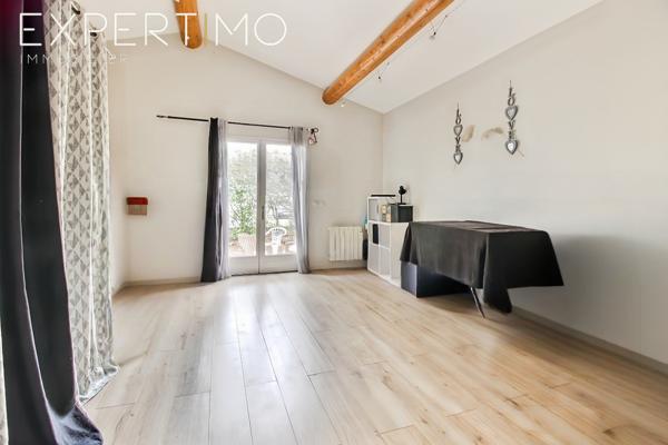 Pourrières (83910) Pourrières : Maison T5 de Plain-Pied avec Piscine et Grand Jardin au Calme