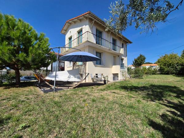 Maison à vendre 7 pièces ROYAN (17) Terrain de 474m²