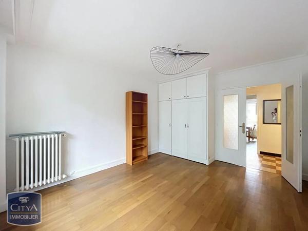 Appartement à louer 3 pièces 83.39m² Lyon (69007)