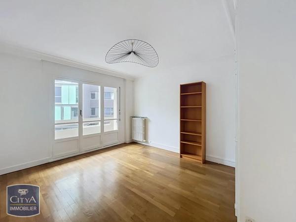 Appartement à louer 3 pièces 83.39m² Lyon (69007)