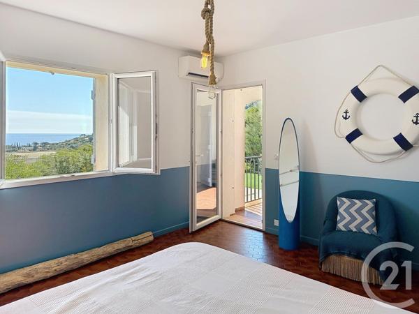 Maison à vendre  7 pièces - 220 m2 CAVALAIRE SUR MER - 83