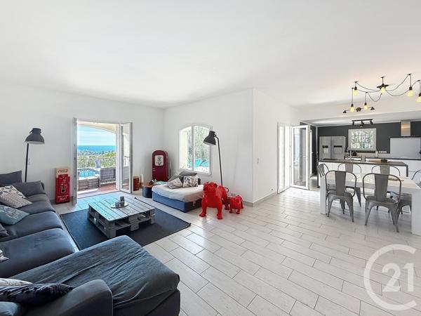 Maison à vendre  7 pièces - 220 m2 CAVALAIRE SUR MER - 83