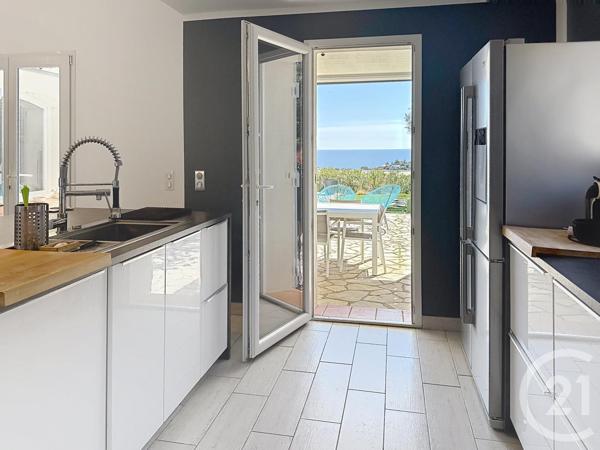 Maison à vendre  7 pièces - 220 m2 CAVALAIRE SUR MER - 83