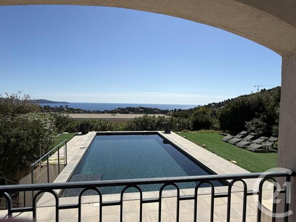 Maison à vendre  7 pièces - 220 m2 CAVALAIRE SUR MER - 83