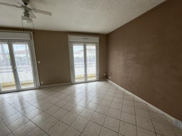 Appartement à louer 565 € CC Montayral 3 p 58 m² DPE D