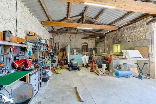 Maison 399 900 € Angeac-Champagne 5 p 320 m² DPE C