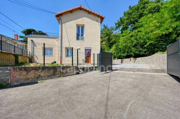 Maison en limite de campagne - 6 Pièces - Hauteurs de Givors - Divisée en 2 appartements - Potentiel locatif