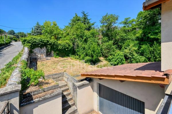 Maison en limite de campagne - 6 Pièces - Hauteurs de Givors - Divisée en 2 appartements - Potentiel locatif