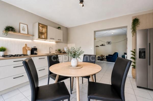 Maison en limite de campagne - 6 Pièces - Hauteurs de Givors - Divisée en 2 appartements - Potentiel locatif