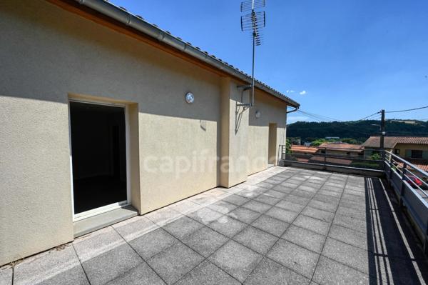 Maison en limite de campagne - 6 Pièces - Hauteurs de Givors - Divisée en 2 appartements - Potentiel locatif