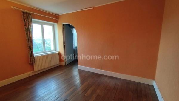 Maison à vendre - Centre village Val d'Ornain - 106 m² avec garage et jardin.
