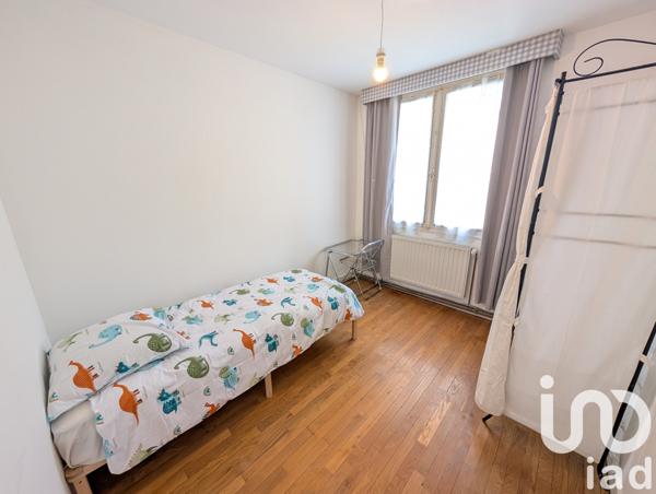 Maison à vendre 10 pièces 212 m² Lussac-les-Châteaux