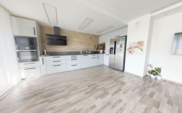 Appartement à vendre    4 pièces • 82,65 m2 Bischheim