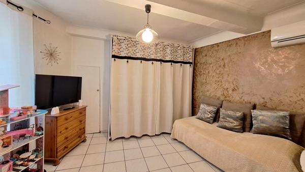 IMMEUBLE MIXTE - INVESTISSEMENT STRATÉGIQUE