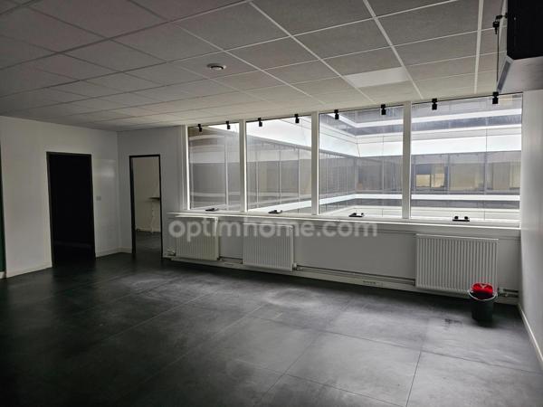 Bureau de 70 m2 à louer à Cergy Préfecture