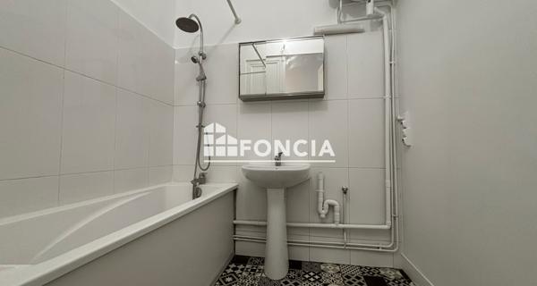 Location Appartement 2 pièces 58.61 m² - Villeurbanne 69100