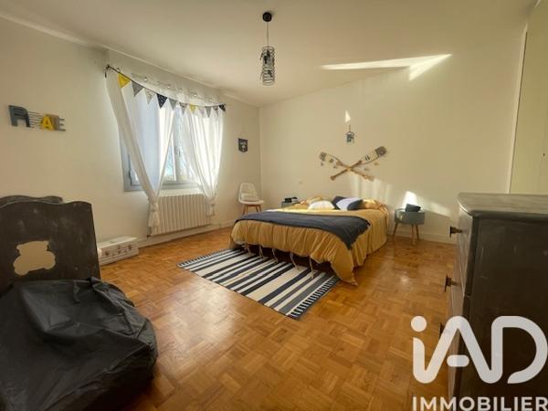 Maison à vendre 8 pièces 290 m² Saujon