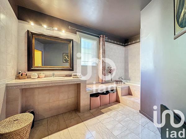 Maison à vendre 19 pièces 445 m² Châteauneuf-de-Gadagne