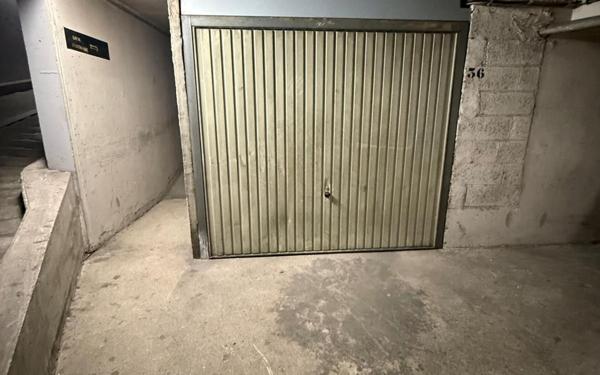 Stationnement à vendre    12 m2 Paris 18