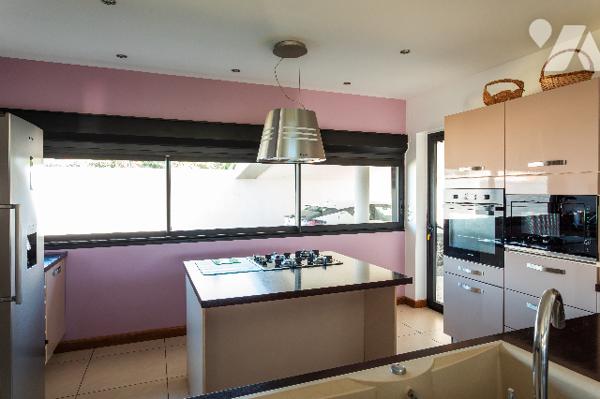 Villa d’architecte F7 - Quartier La Marine, Saint-Benoît