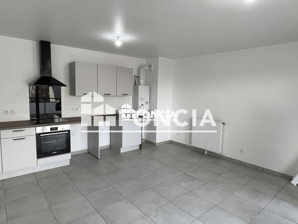 Location Appartement 2 pièces 43.5 m² - 62 RUE DU GRAND FAUBOURG Chartres 28000