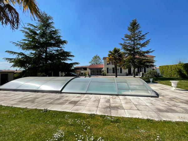 Maison  5 pièce(s)  3 chambre(s)  145 m²