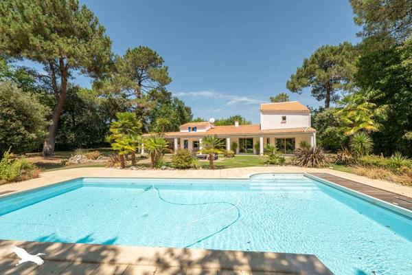 Maison à vendre |  La Tremblade |  7 pièces | 250 m²