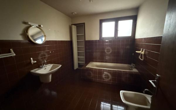 Maison à vendre    6 pièces •  Revigny-sur-Ornain