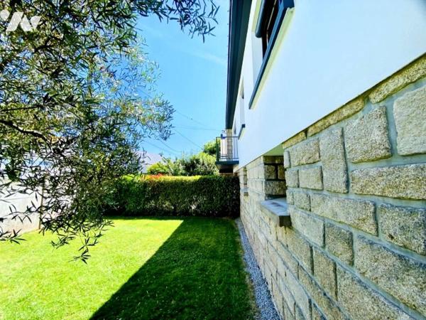 Maison familiale 5 chambres avec sous-sol complet à Plescop