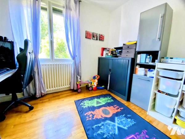 Maison familiale 5 chambres avec sous-sol complet à Plescop