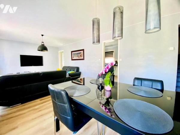 Maison familiale 5 chambres avec sous-sol complet à Plescop