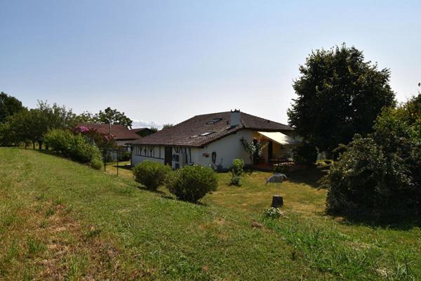 Maison 5 minutes de PONTONX  159 M2 SUR TERRAIN DE 6000 M2