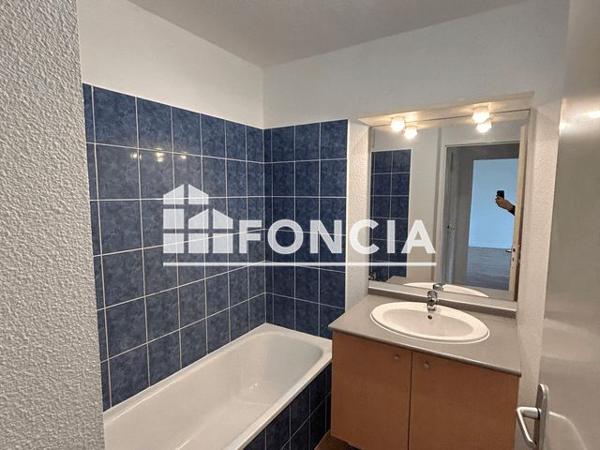 Location Appartement 2 pièces 45.05 m² - Avenue Victor Hugo Negrepelisse 82800