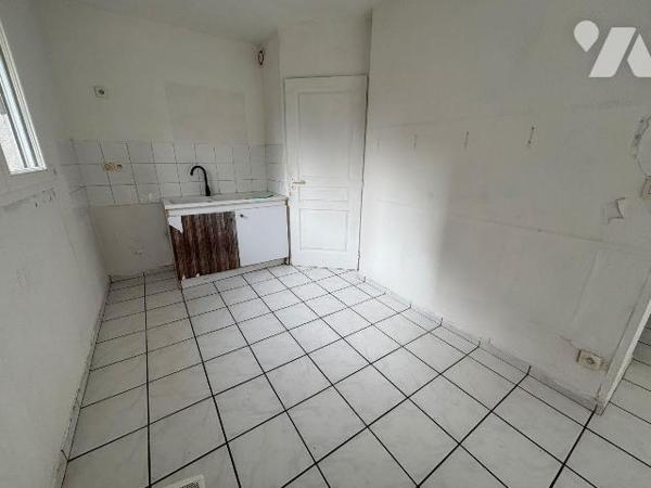 A VENDRE, Gironde, proche Bordeaux, BRUGES, Dans un secteur calme proche du Parc Le Grand Darna...