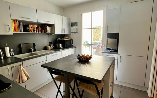 Appartement à vendre    4 pièces • 108,32 m2 La Rochelle