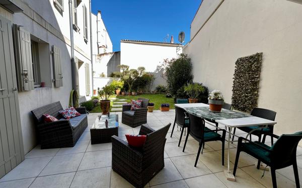 Appartement à vendre    4 pièces • 108,32 m2 La Rochelle