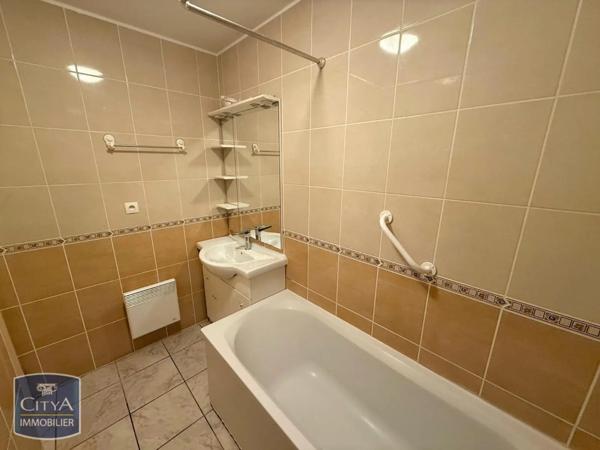 Appartement à louer 3 pièces 65.01m²