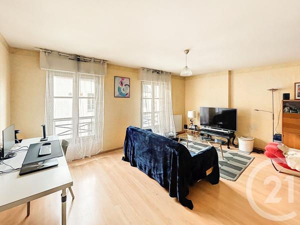 Appartement T2 à vendre  2 pièces - 54 m2 LAVAL - 53