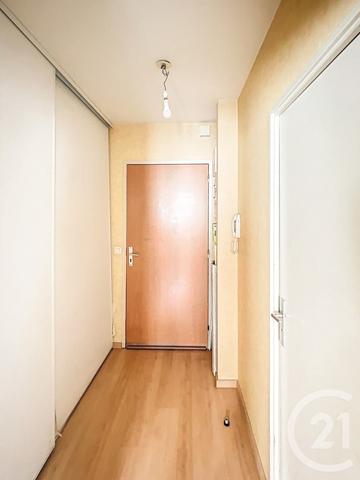 Appartement T2 à vendre  2 pièces - 54 m2 LAVAL - 53