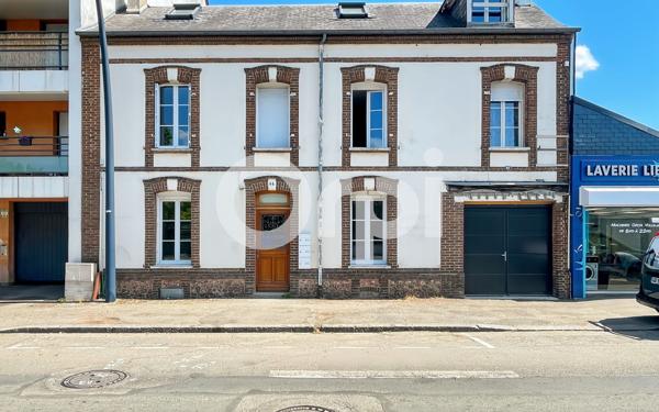 Immeuble à vendre    7 pièces •  Évreux